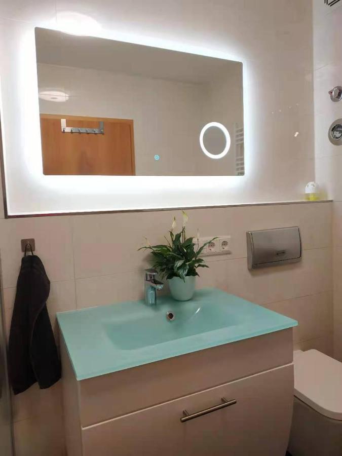 Grosse Wohnung Fuer Gruppe Nuremberga Exterior foto